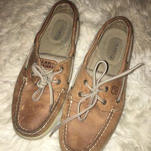 Women’s Sperry boat shoes